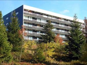 Budova, kde se apartmán nachází + 13 fotografií