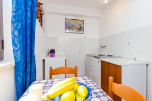 Küche/Küchenzeile in der Unterkunft Apartments & Rooms Mihajica