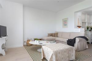 Un televizor și/sau centru de divertisment la Apartment Cordelia - Pollença
