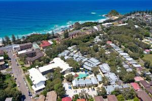 A bird's-eye view of Club Wyndham Flynns Beach, Trademark Collection by Wyndham