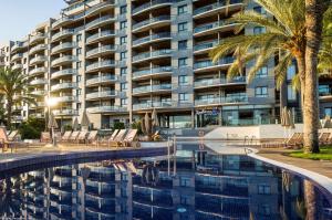 Der Swimmingpool an oder in der Nähe von Radisson Blu Resort Gran Canaria
