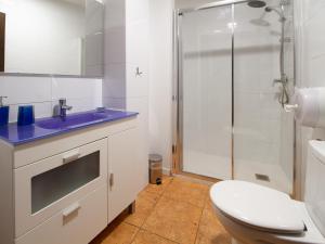 Koupelna v ubytování La Pata de Oca Hostal Rural y Albergue