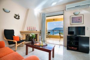 A television and/or entertainment centre at Villa Inspiration