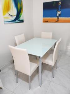 Dining area sa apartment