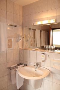 Koupelna v ubytování Hotel Anhalt
