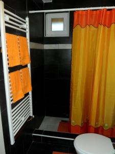 Ванна кімната в Apartments Jurašić