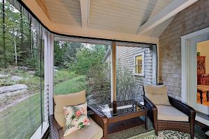 Foto dalla galleria di Knickerbocker Lake Retreat a Boothbay