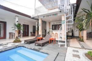 Bazén v ubytování Adi Guest House nebo v jeho okolí