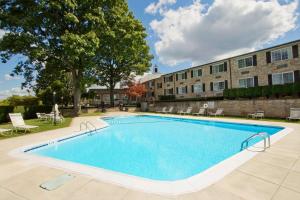 Swimmingpoolen hos eller tæt på Penn Harris Hotel Harrisburg, Trademark by Wyndham