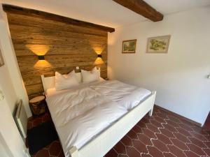 Llit o llits en una habitació de Landhaus Angerhof