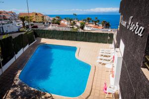 Vista de la piscina de CASA NELKA o d'una piscina que hi ha a prop