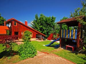 Ein Garten an der Unterkunft VIP Apartmany Besenova