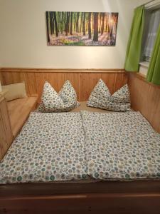 Posteľ alebo postele v izbe v ubytovaní Ferienwohnung Stockenhuber