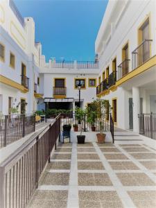 Budova, kde se apartmán nachází + 37 fotografií