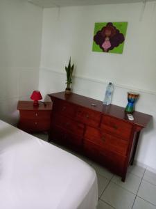 Foto dalla galleria di Mapi des Iles - chambre chez l'habitant a Le Gosier