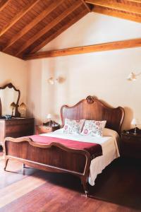 A seating area at Casa rural Los Madroños