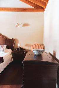 A seating area at Casa rural Los Madroños