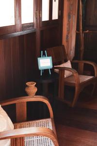 A seating area at Casa rural Los Madroños