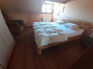 Кровать или кровати в номере B&B Villa Acacia