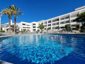 Bazén v ubytování Casa Palmera 3 only 150 metres to the beach, heated pool, Wifi, SAT-TV, balcony nebo v jeho okolí