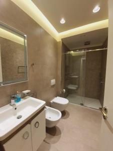 Kupatilo u objektu Four Seasons Vlora