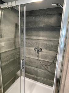 Ένα μπάνιο στο Slapen op het Water