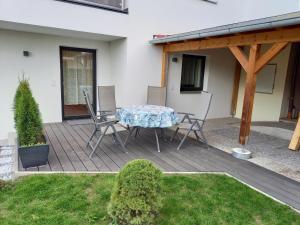 Patio nebo venkovní prostory v ubytování Ferienwohnung Regensburger