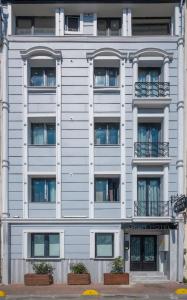 The building in which a szállodákat is located