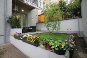 Vonkajšia záhrada v ubytovaní Classy Apartment Zagreb