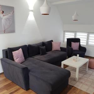 Istumisnurk majutusasutuses Apartmani Vukmanović