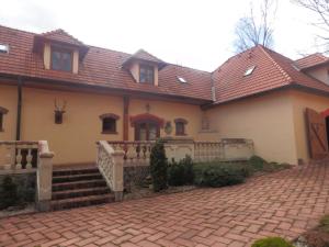 Budova, kde se aparthotel nachází
