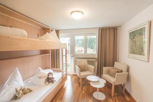Posedenie v ubytovaní Alpenhotel DAS KÜREN