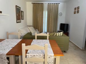 TV a/nebo společenská místnost v ubytování Apartamento Green Golf Islantilla