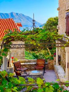 Gallery image of Old town house with private garden in Budva