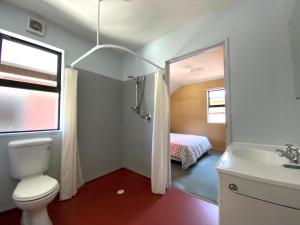 Ένα μπάνιο στο 3 Mt Isobel Place +9 φωτογραφίες