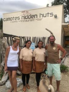 אורחים שוהים ב-Camotes-Hidden-Huts