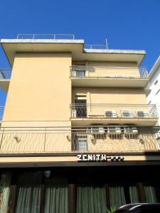 Hotel Zenith
