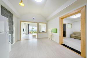 Kuchyň nebo kuchyňský kout v ubytování Jeju Turning point Pension