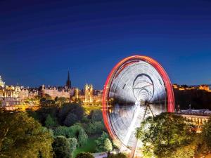 Nespecifikovaný výhled na destinaci Edinburgh nebo výhled na město při pohledu z hotelu