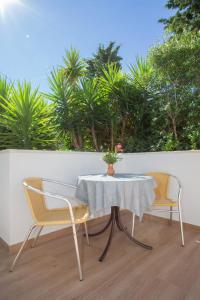 Afbeelding uit fotogalerij van Apartments Yucca in Novalja +60 foto's