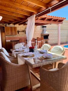 Εστιατόριο ή άλλο μέρος για φαγητό στο Villa Claudia - HEATED POOL by VV Canary Ocean Homes