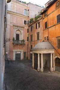 The building in which Az apartmant is located