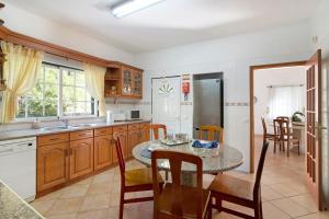 Köök või kööginurk majutusasutuses Casa do Barrocal