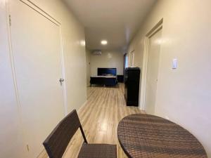 Fotografija u galeriji objekta Spacious Apartment Minutes from the Beach u gradu Jan Thiel