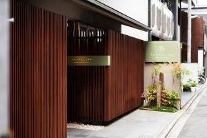 Gedung tempat hotel berlokasi