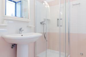 A bathroom at Scialabà Residence Salento