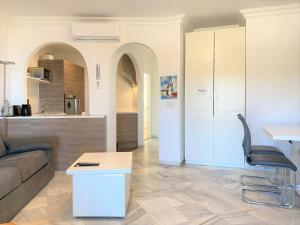 Kuchyňa alebo kuchynka v ubytovaní Stella Maris 1A Casasol Apartments