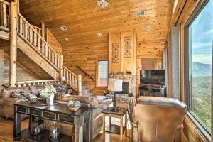 Tranquil Altitude Cabin with Deck and Hot Tub!