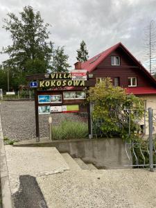The building in which the homestay is located