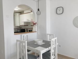 Kuchyň nebo kuchyňský kout v ubytování Marina Apartment Beach